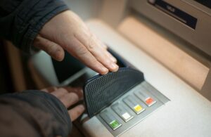 instituição financeira sequestro relâmpago